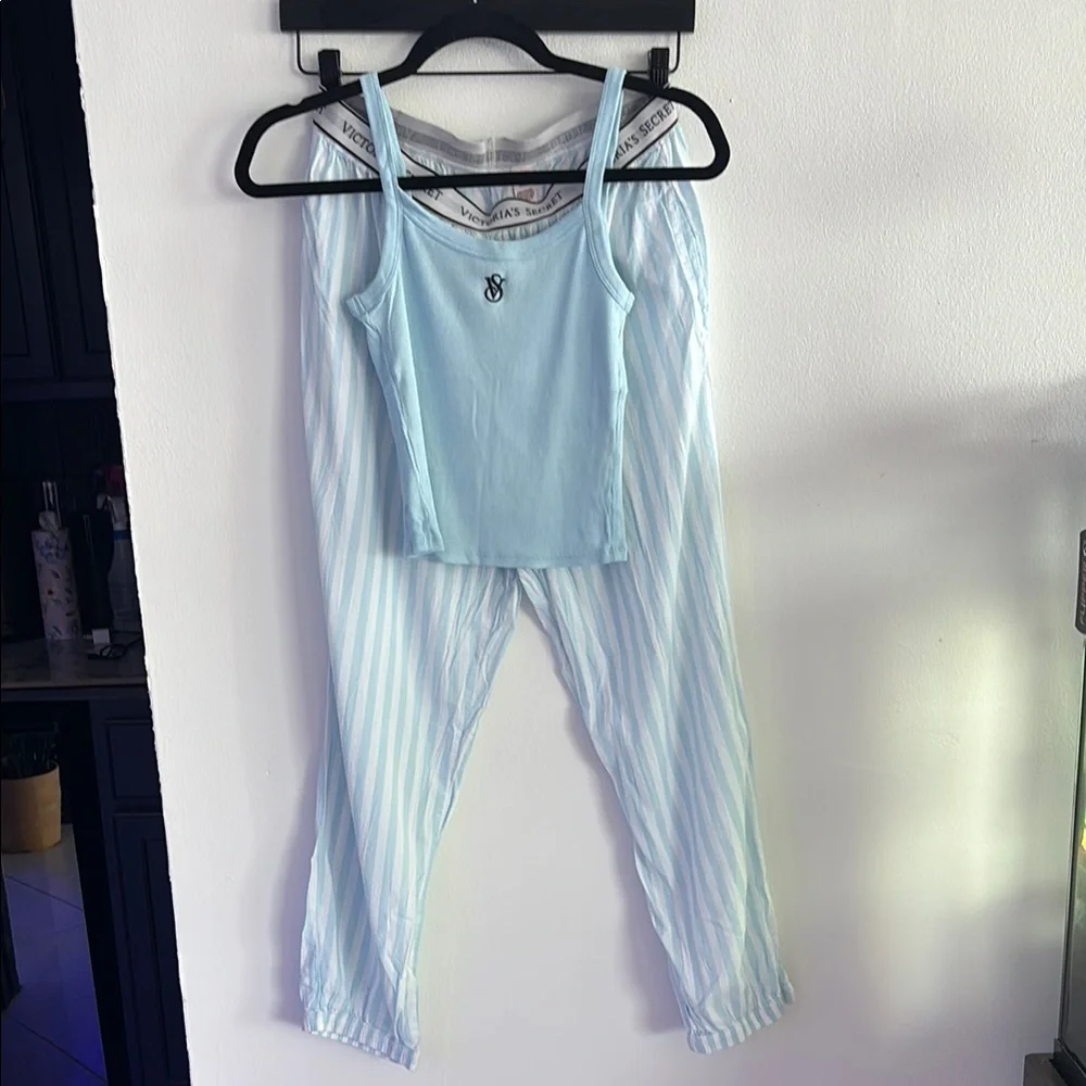 Victoria's Secret Sky Blue Sleepwear Set - Picture 1 of 10